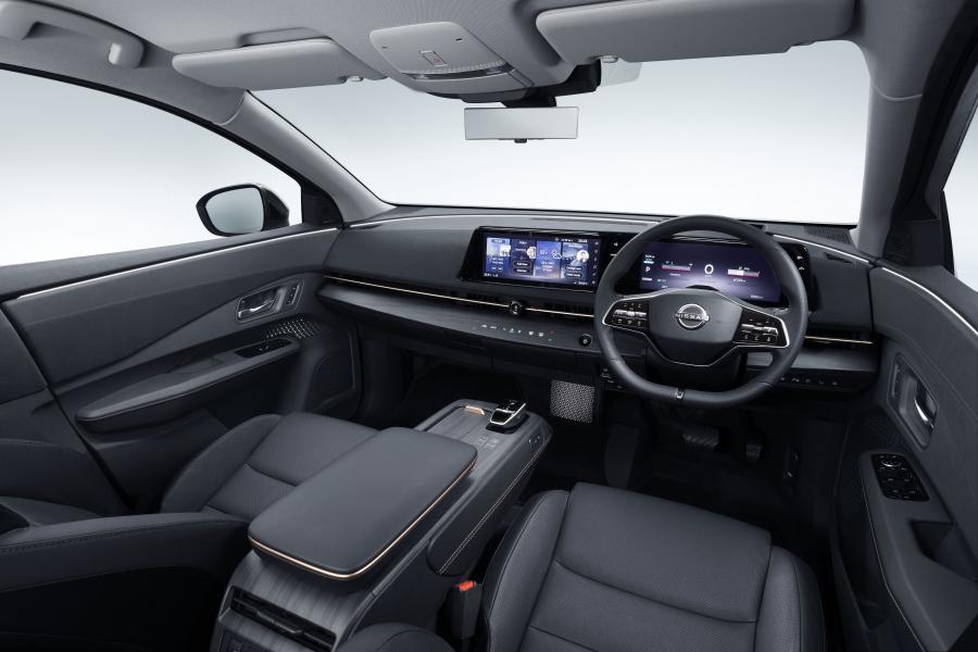 Торпедо Nissan Ariya e-4orce 2020 года  (JP) (фото 18 из 53)